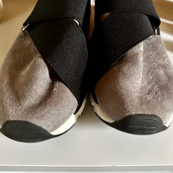 All Black Footwear Banded Sneakers Suedelike Soft Elastic Comfortable Gray - Picture 2 of 8